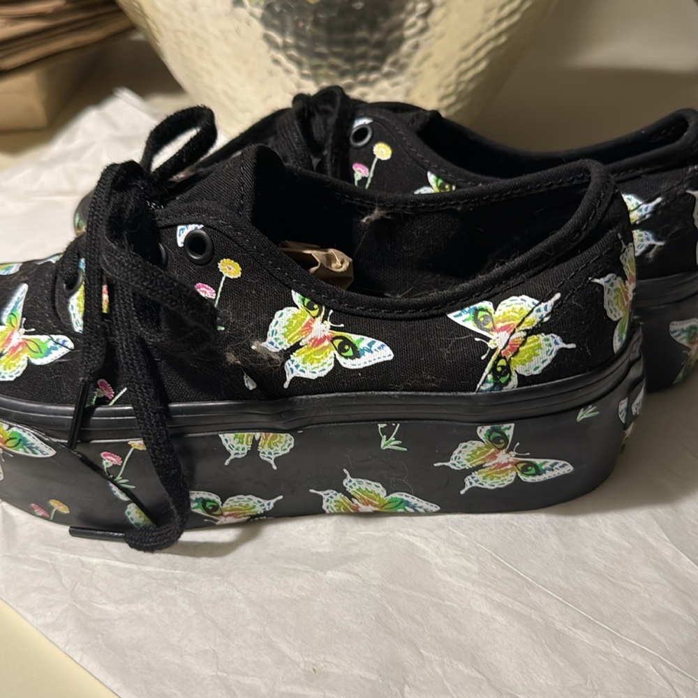Vans like new - Picture 2 of 6